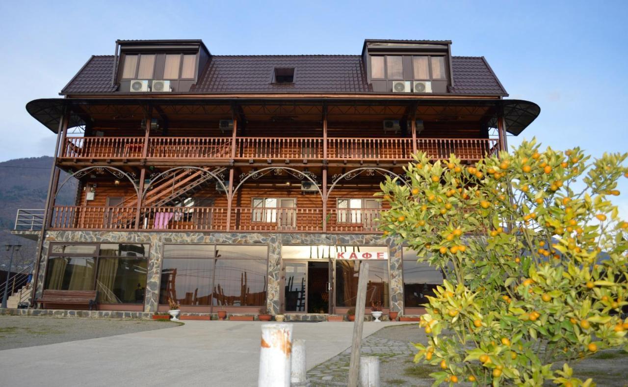 Hôtel Абхазская Усадьба à Gagra Extérieur photo