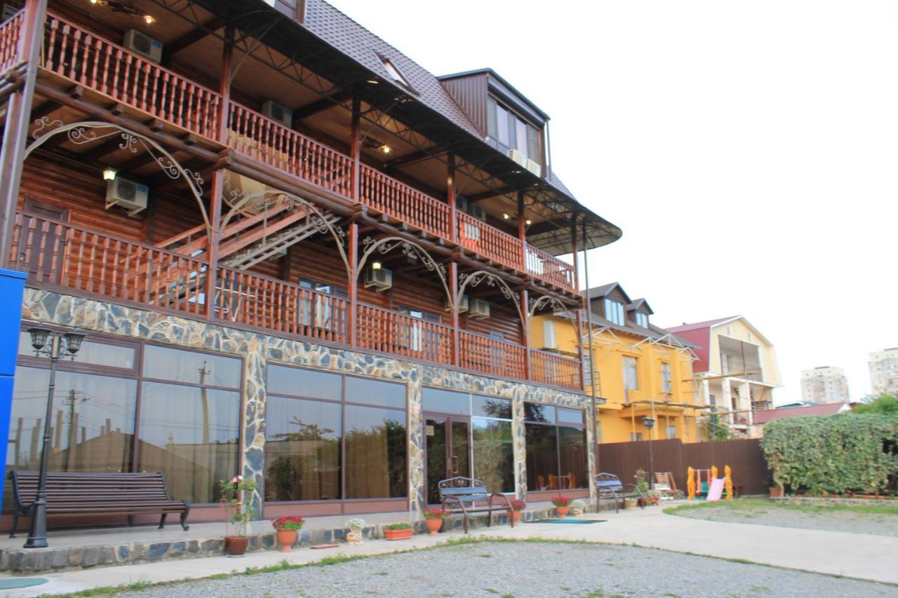 Hôtel Абхазская Усадьба à Gagra Extérieur photo