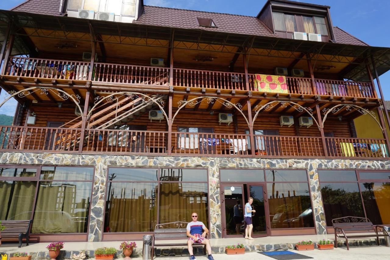 Hôtel Абхазская Усадьба à Gagra Extérieur photo